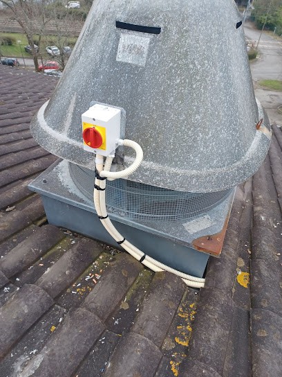 Pyrénées Habitat Incendie SARL, Magasin de Matériel de Surveillance à Laloubère